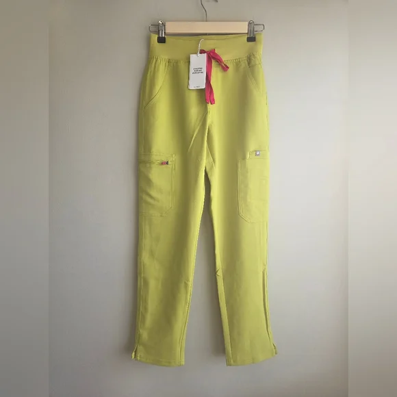 NWT FIGS Moss Green Scrub Set • Catarina Top • Petite High Waisted Yola Pants • - Picture 9 of 16